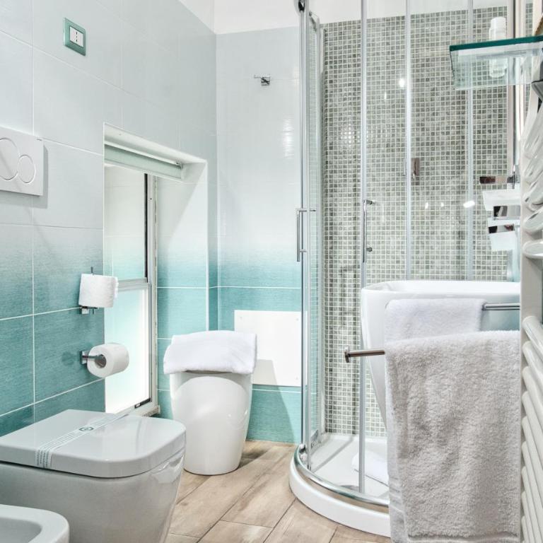 Smart Suite & Apartments - Camera Matrimoniale Comfort - 8