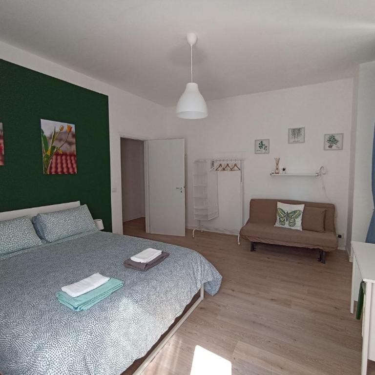 B&B Bel Fiore - Camera Matrimoniale con Bagno Privato Esterno - 2