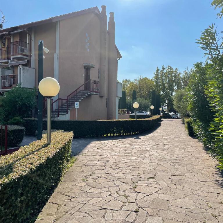 Splendid Lake view a few steps from the Castle - Two-Bedroom Apartment - 4