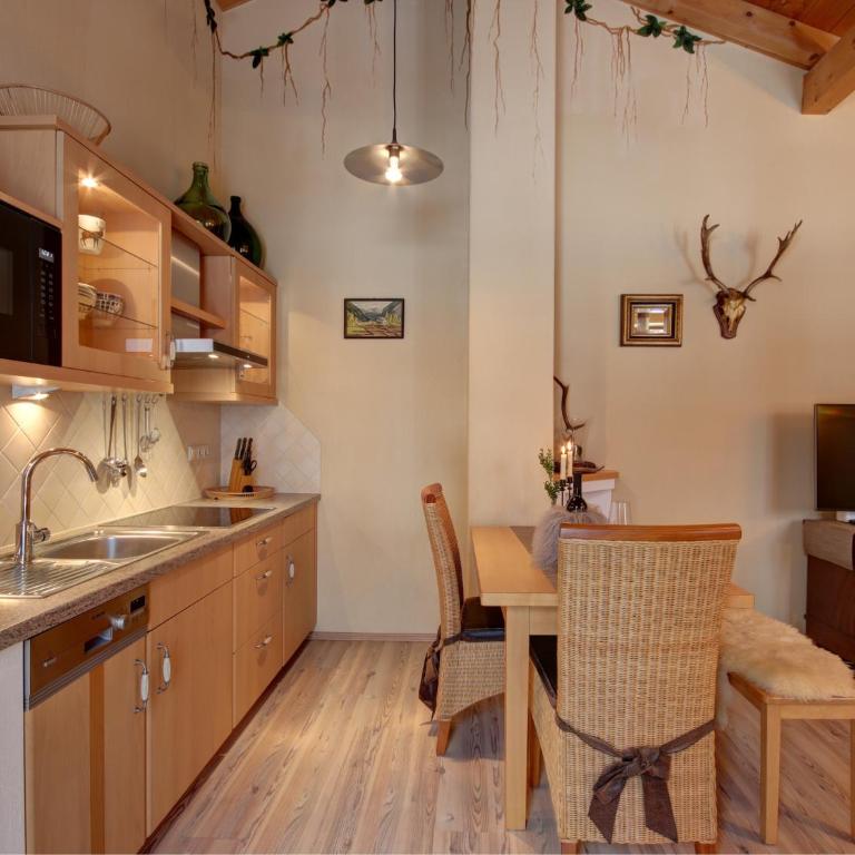 Feriendomizil Stöberl - Chiemgau Karte - Apartment mit 1 Schlafzimmer und Balkon - 7