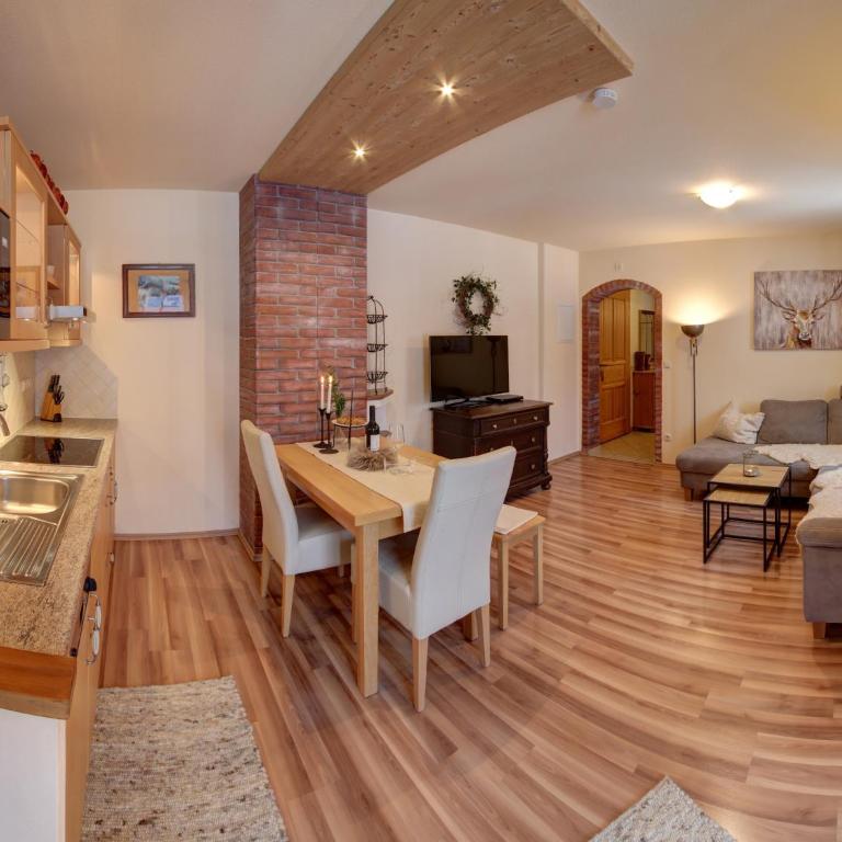 Feriendomizil Stöberl - Chiemgau Karte - Apartment mit 2 Schlafzimmern und Balkon - 4