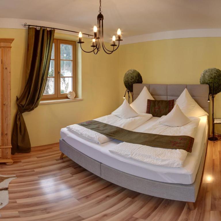 Feriendomizil Stöberl - Chiemgau Karte - Apartment mit 2 Schlafzimmern und Balkon - 10