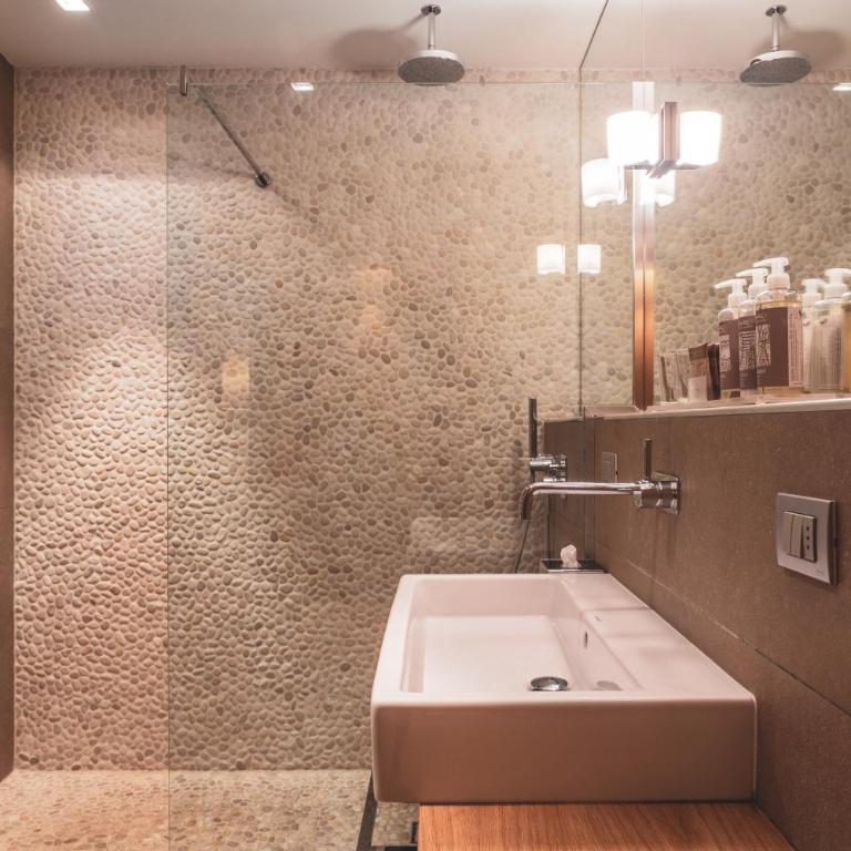 Art & Design Hotel Napura - Junior Suite con Balcone - 3