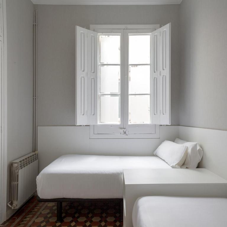 Barcelona Apartment Val - Executive Two-Bedroom Apartment - 6