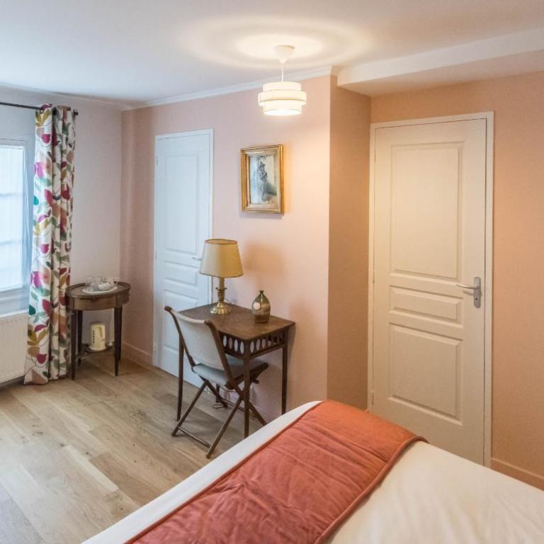 Couette et café Saumur - Chambre Double ou Lits Jumeaux - 6