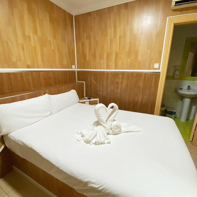 Hostal Avenida Andalucia - Solo Adultos - Habitación Individual Amplia - 2