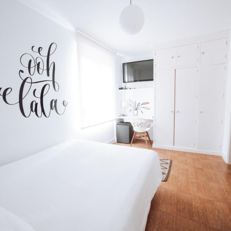 Hostal Misericordia - Habitación Doble con baño privado - 2