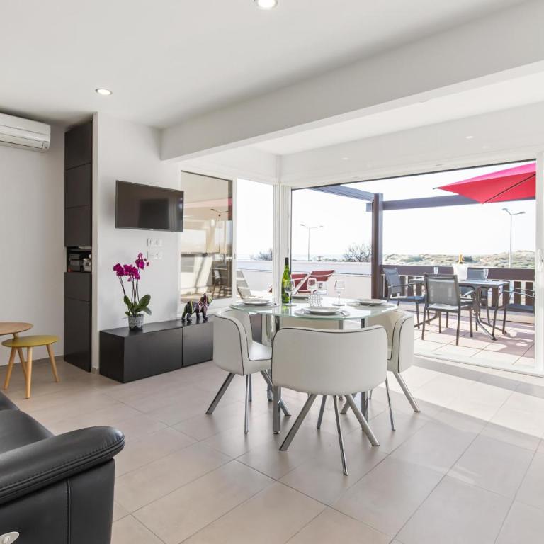 Villa Rocca - vue mer - terrasse - parking - plage - Village Naturiste - Apartment mit 1 Schlafzimmer - 6