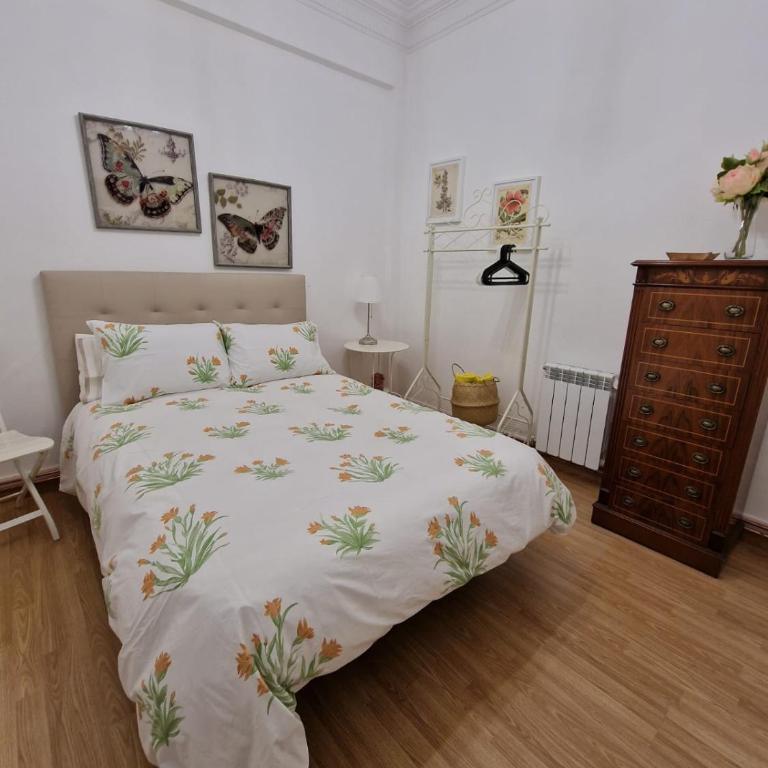 Amplio y céntrico piso con patio. - Apartamento - 18