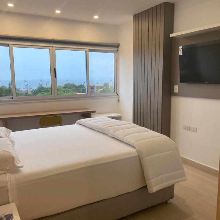 25 homeApart - Apartment with Balcony - 4