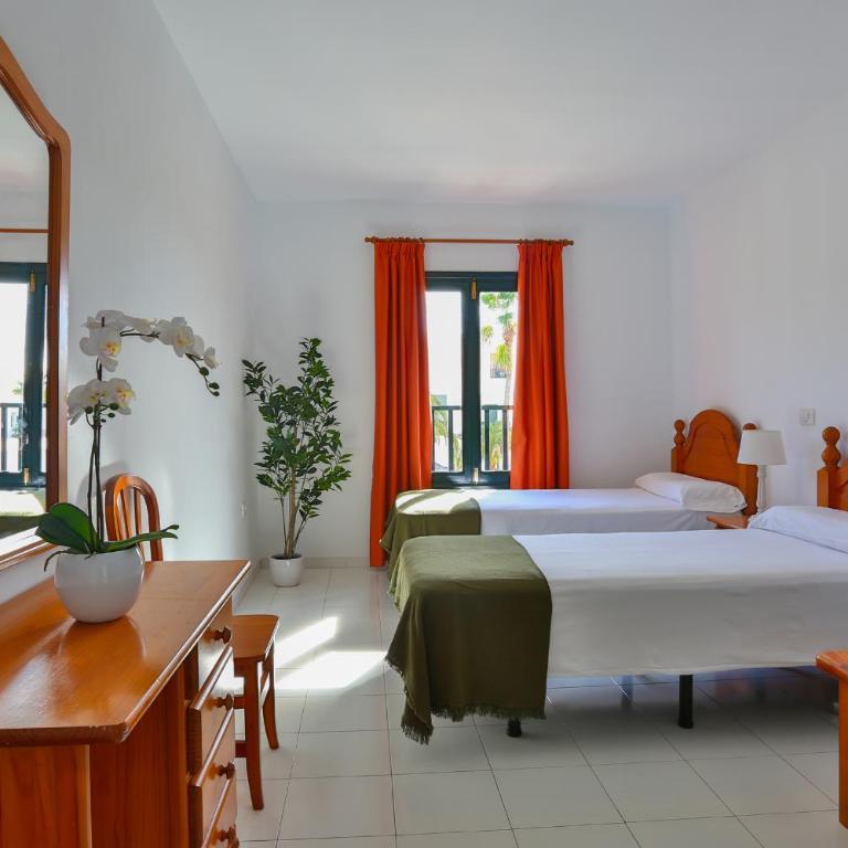 Nazaret Sol - Apartamento de 1 dormitorio con vistas a la piscina (2-3 adultos) - 4