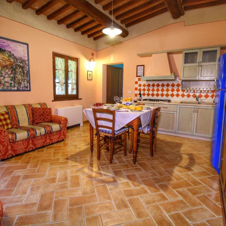 Farmhouse in Montalcino with Pool and Garden - Casa Vacanze con 2 Camere da Letto - 13