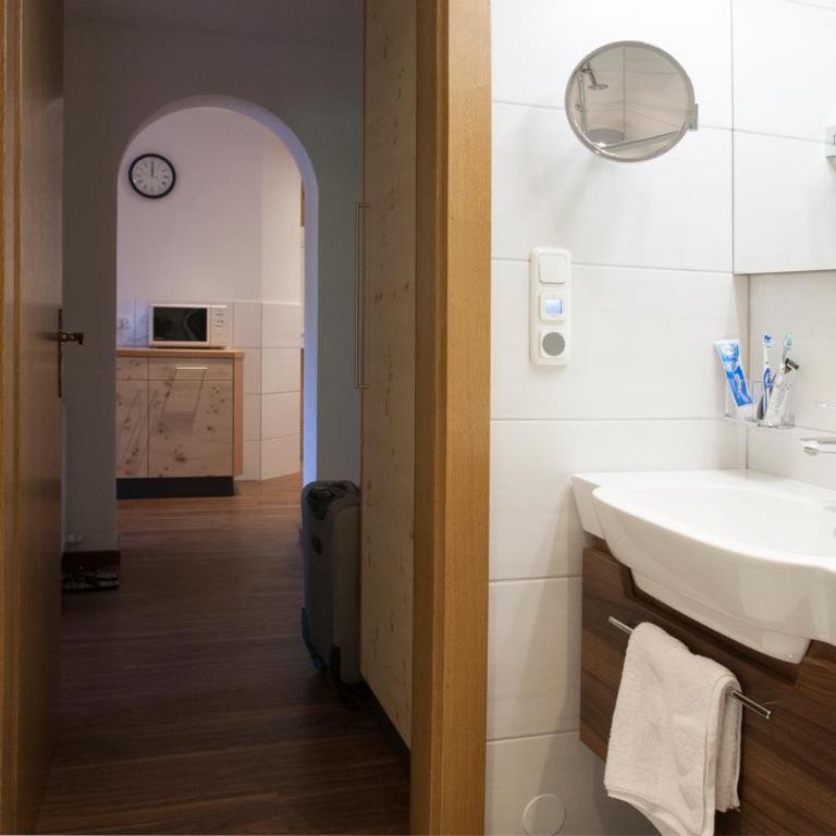 Apart Harmonie - Apartment mit 1 Schlafzimmer und Balkon - 5