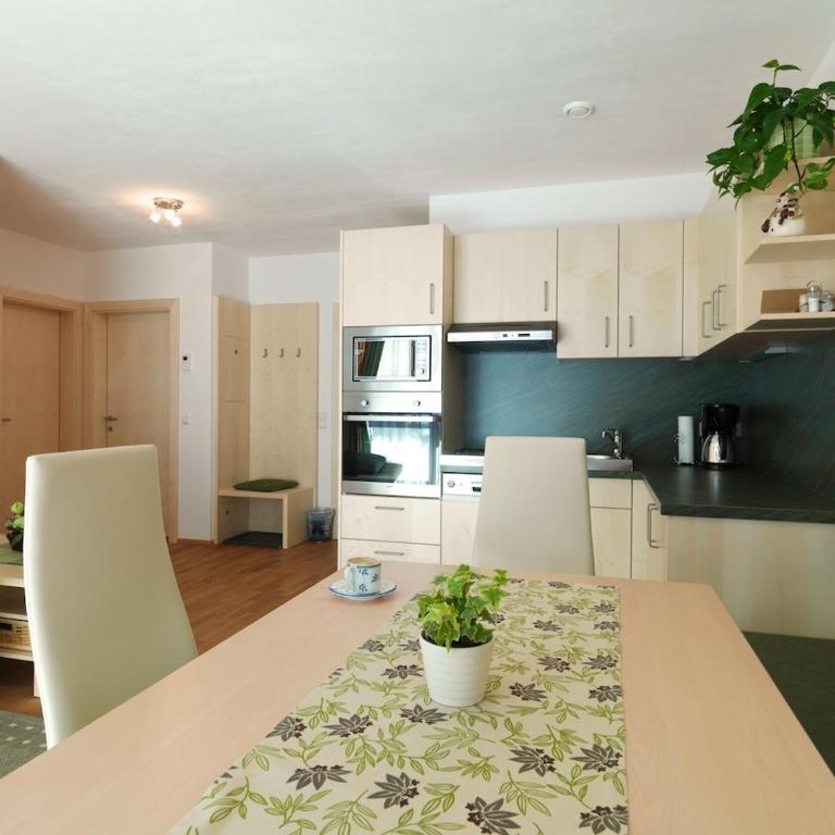 Almhaus Nassfeld - Apartment mit 2 Schlafzimmern und Terrasse - 10