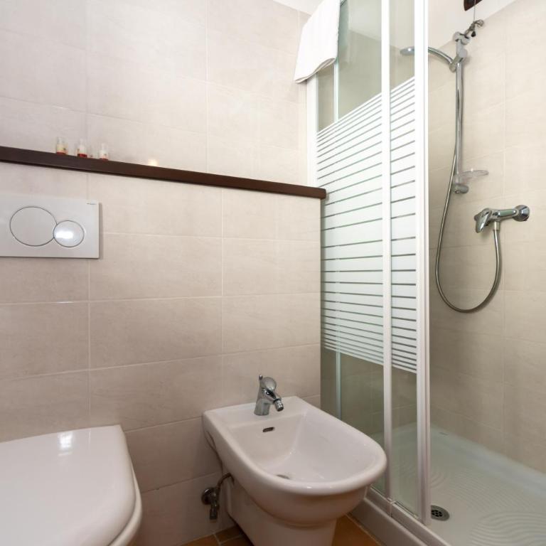 Villa Simona - Appartamento con 2 Camere da Letto - 8