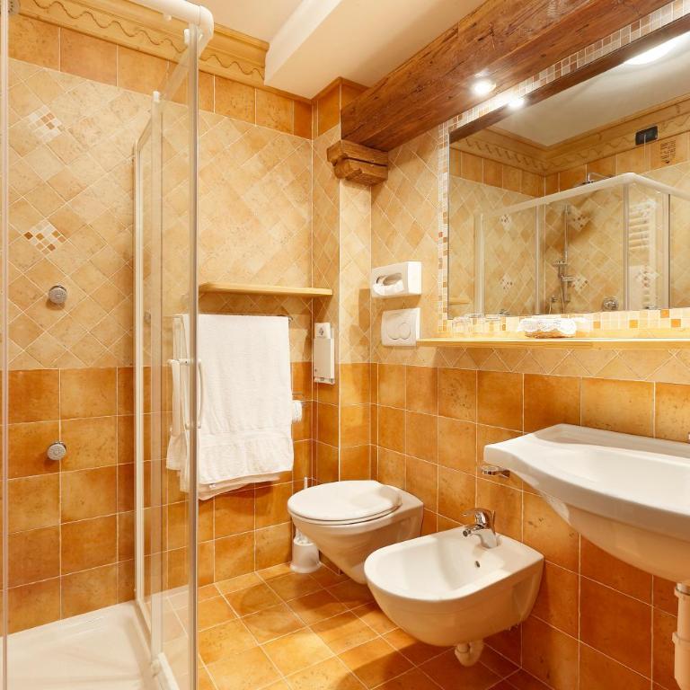 Hotel Columbia & Spa - Junior Suite con Balcone e Vista - 10