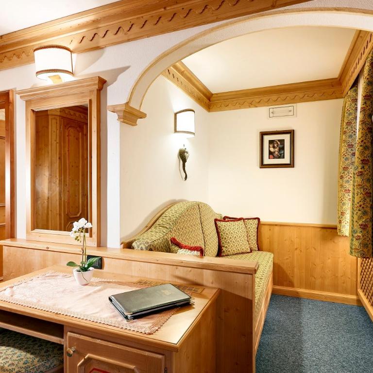 Hotel Columbia & Spa - Junior Suite con Balcone e Vista - 1
