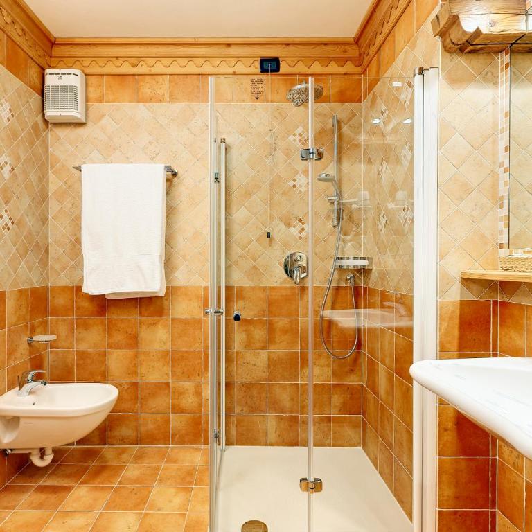 Hotel Columbia & Spa - Junior Suite con Balcone e Vista - 7