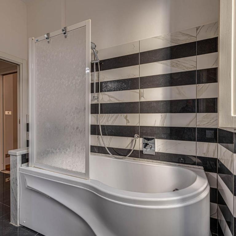 Apartments Florence - Golden Tower with View - Appartamento con 2 Camere da Letto - 22