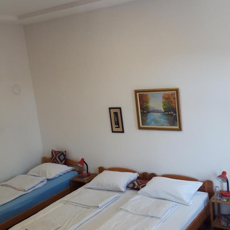 Apartment and rooms"Tabašnice"Tuzla centar - Komfor Četvorokrevetna Soba - 10