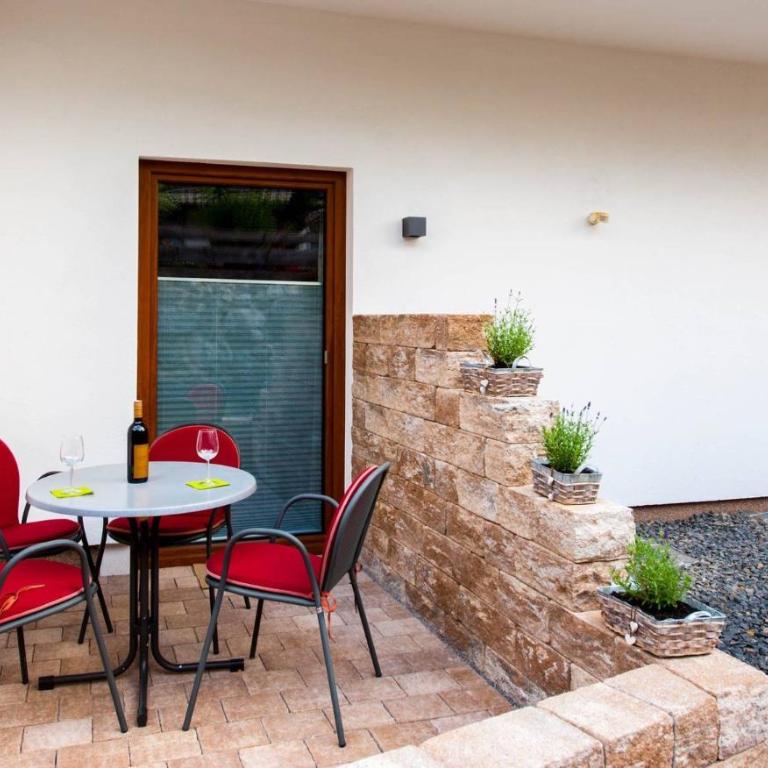 Rustika - Appartements & Spa - Apartment mit Terrasse - 4