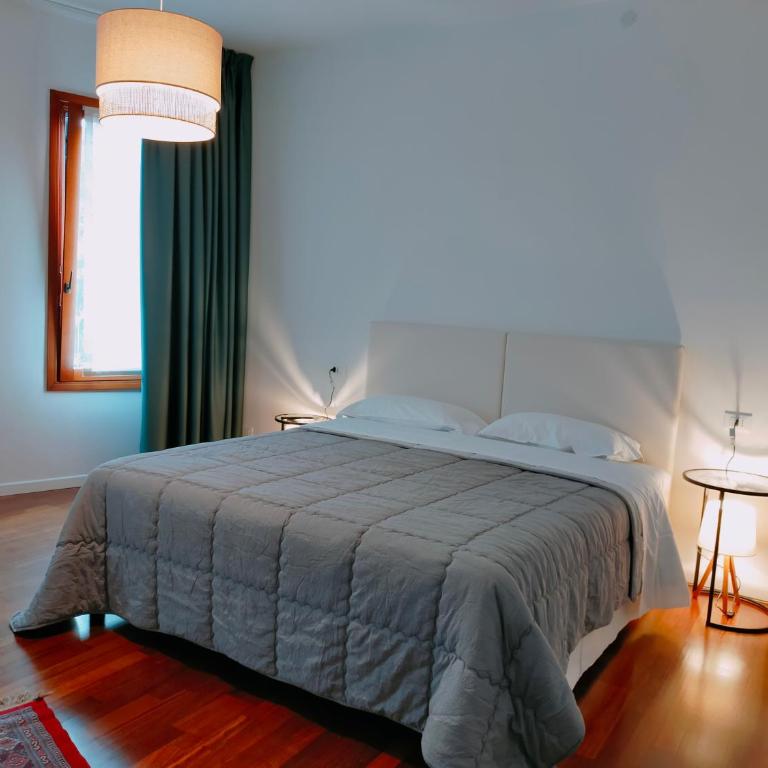 Ca' Palazzo - Camera Matrimoniale con Bagno Privato - 9