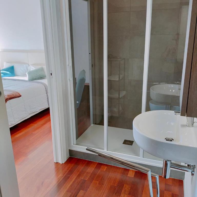 Ca' Palazzo - Camera Matrimoniale con Bagno Privato - 4