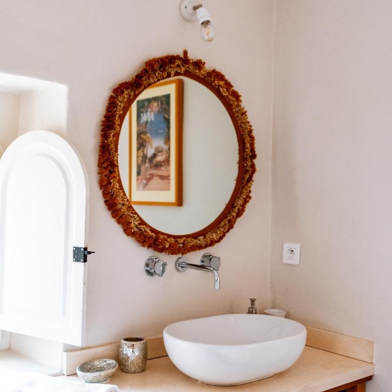 Belle De Jour -A Provencal gem Private heated pool - Maison de Vacances - 44