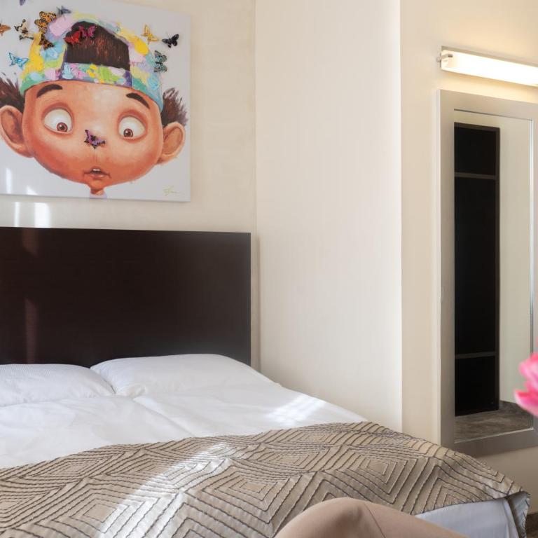 Galerie Hotel - Gemütliches Doppelzimmer - 9