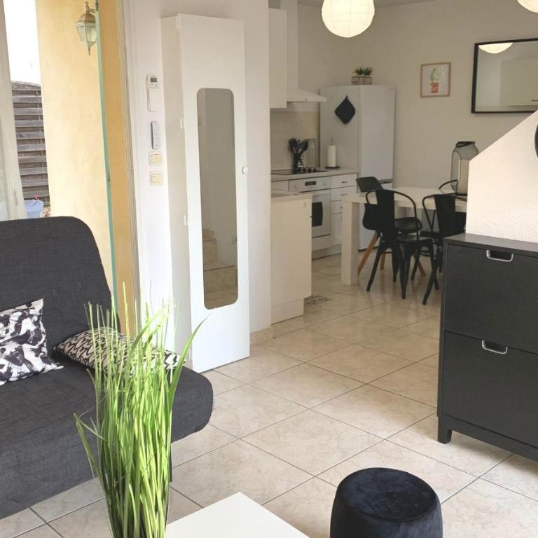 Maison T4 -Jardin+ Parking+ Clim -Proche Remparts - Three-Bedroom Apartment - 3
