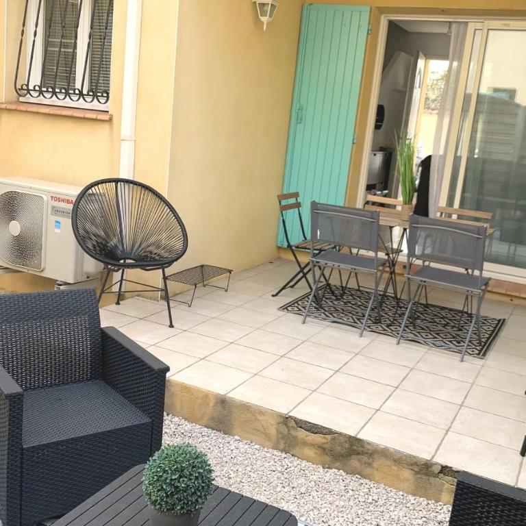Maison T4 -Jardin+ Parking+ Clim -Proche Remparts - Three-Bedroom Apartment - 18
