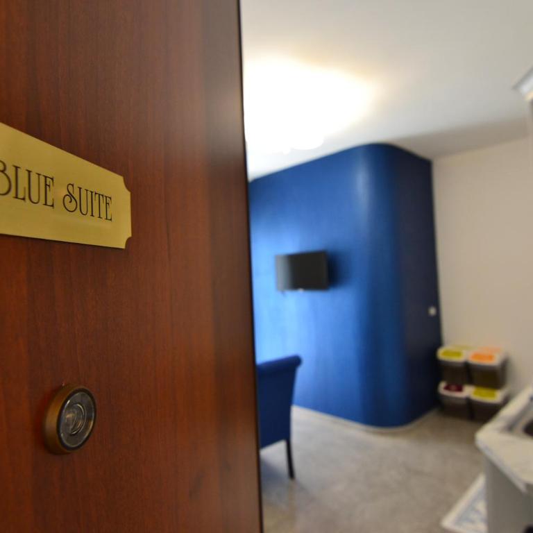 BLUE SUITE - Appartamento con 1 Camera da Letto - 32