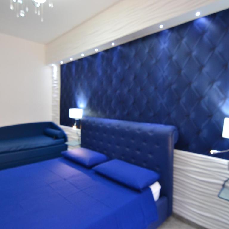 BLUE SUITE - Appartamento con 1 Camera da Letto - 40
