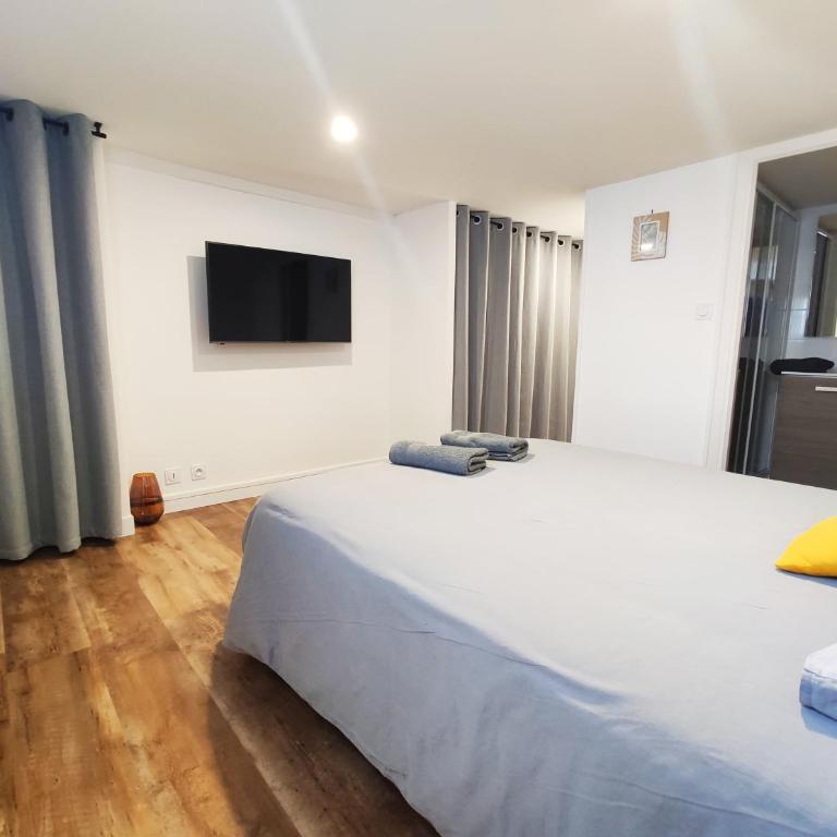 Charmant T2 proche plage avec terrasse privative - Standard Apartment - 4