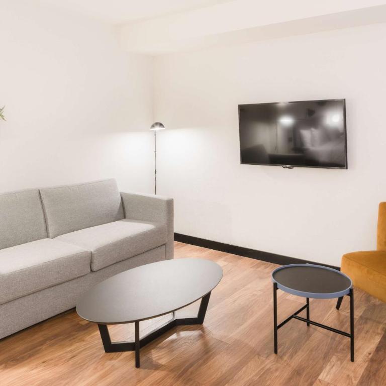 Radisson Blu 1882 Hotel, Barcelona Sagrada Familia - Family Room - 5