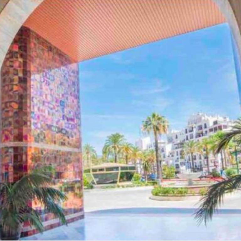 Puerto Banus Beachfront .Gray d´Albion . Amazing location - One-Bedroom Apartment - 19