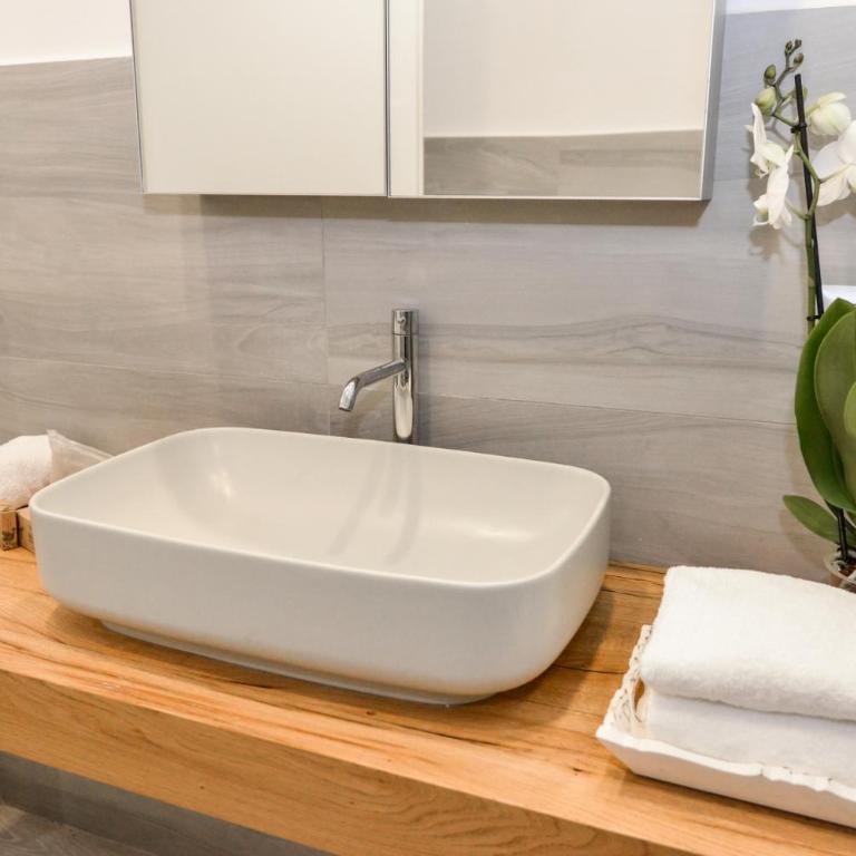 NAVONA VITA SUITES - Camera King Deluxe - 15