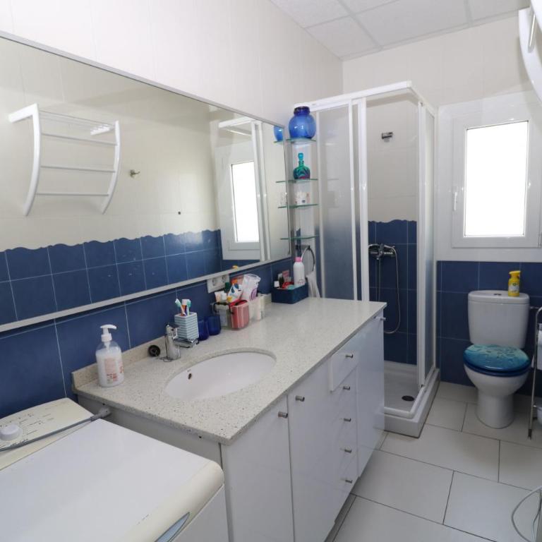 Lisboa 4 - Piso con piscina comunitaria - Two-Bedroom Apartment - 16