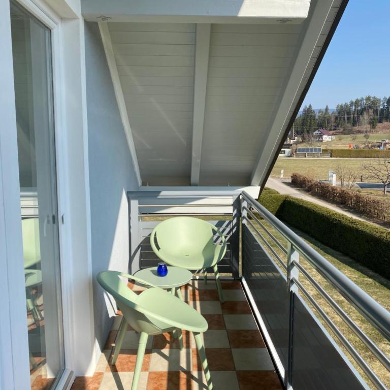 Das Bergl - Modernes Apartment mit Bergblick & Balkon nahe Wörthersee - Apartment mit Blick auf die Berge - 22