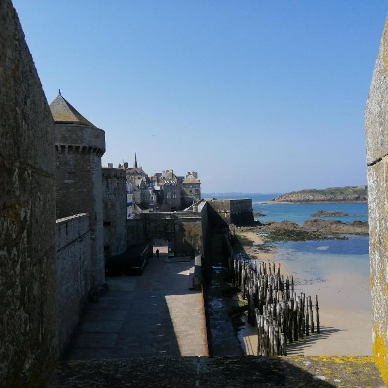 Appartement Saint-Malo 800m de la plage - Duplex Apartment - 36
