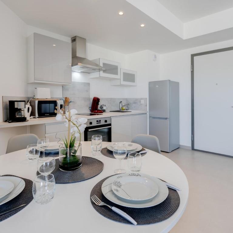 La Cantonade - Joli T2 avec garage pour 4 personnes proche Plage - Appartement - 4