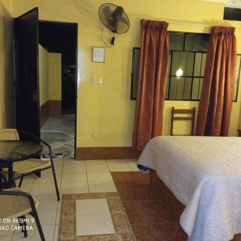Motel Sahara Suites - Queen Room - 2