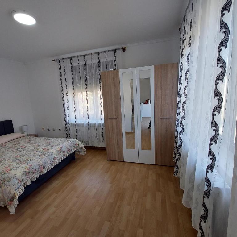 Apartman Stasija - One-Bedroom Apartment - 11