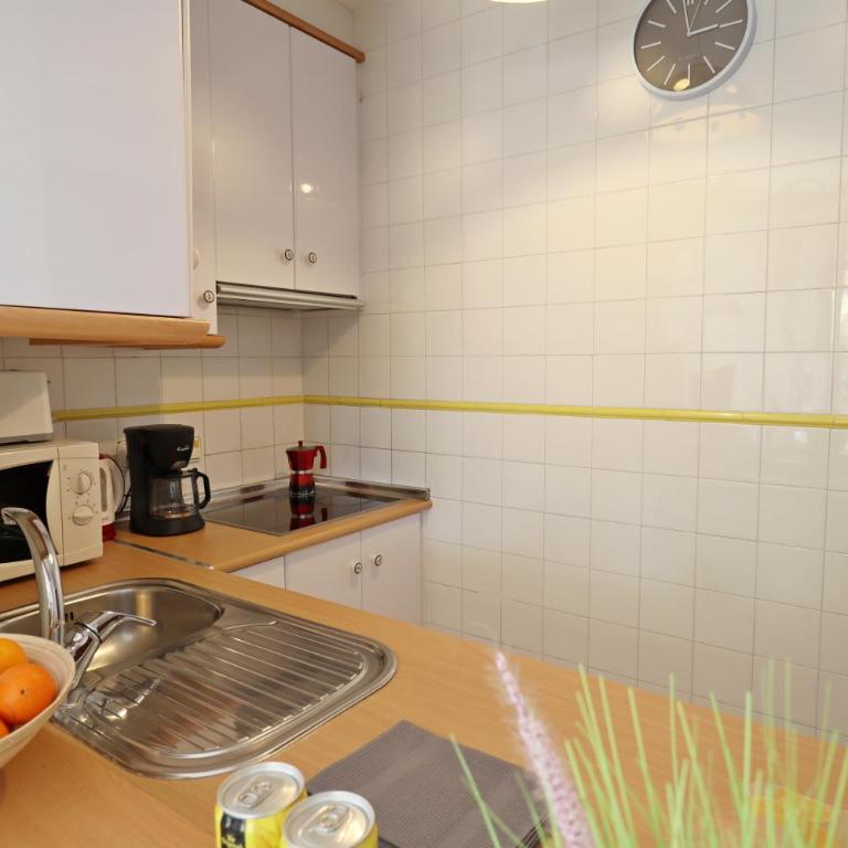 Sunny Time La Mata - One-Bedroom Apartment - 15