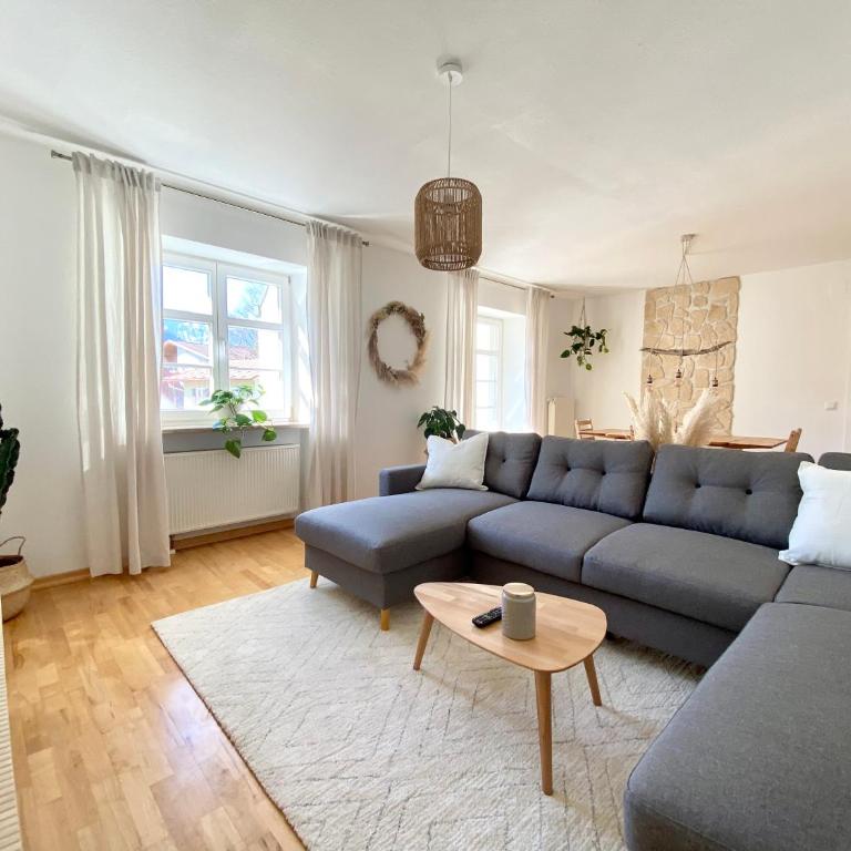 Boho Apartment mit Balkon I Tiefgarage I Zentrum - Apartment mit 1 Schlafzimmer - 2