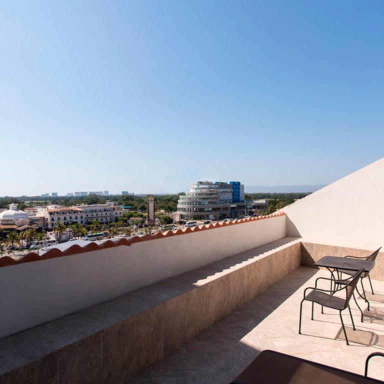 Holiday Inn Express Puerto Vallarta by IHG - Executive Suite with 1 King size Bed - 9