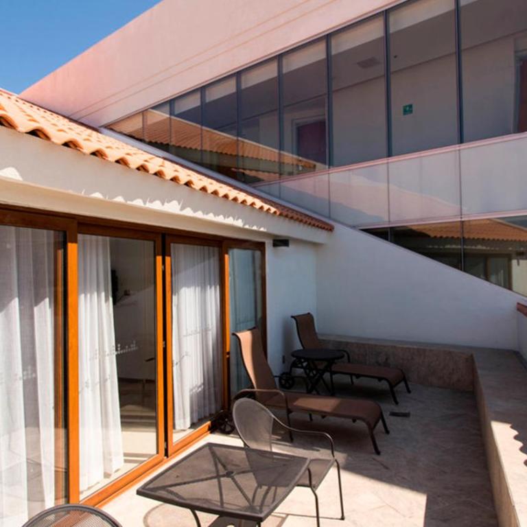 Holiday Inn Express Puerto Vallarta by IHG - King Suite with Terrace and City View - Top Floor - 2