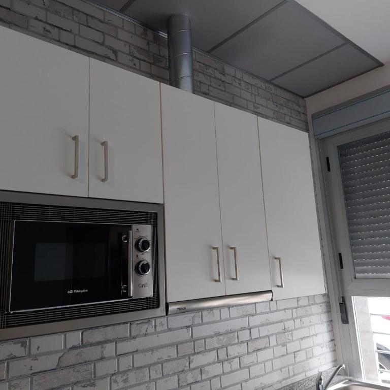 Loft La Calahorra con posibilidad de aparcamiento Pregunta por el PACK MÁS AMOR - Apartamento de 1 dormitorio - 24