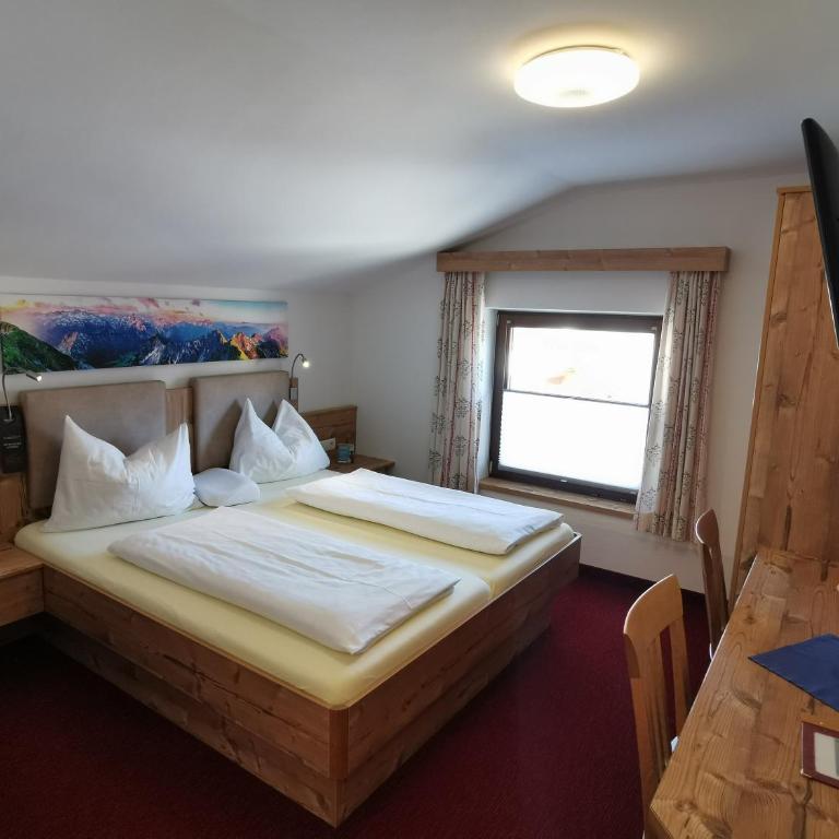 modern&renovated - Hotelpension Oberauer Wagrain - Design Double Room with Mountain View - 4