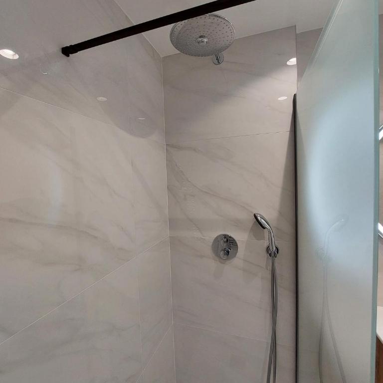 Ordoño II Suites con Aire Acondicionado y Wifi - Apartamento de 1 dormitorio con balcón - 6